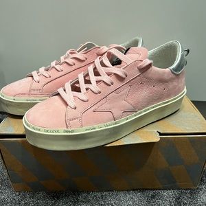Pink Platform Golden Goose Shoes with a silver star size 39 never worn